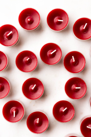 Pack of 20 Tealight Candles in Deep Red