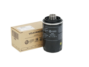 Genuine VW Passat Oil Filter 1.8 & 2.0 Petrol, (06J115403Q) 2005-2015