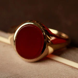 Pre-Owned Vintage 1970 9ct Yellow Gold Carnelian Signet Ring