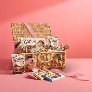 Galaxy Chocolate 14 Piece Wicker Hamper