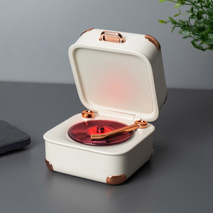 RED5 Gramophone 5W Record Speaker