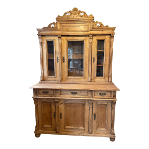European Scrubbed Pine Hutch