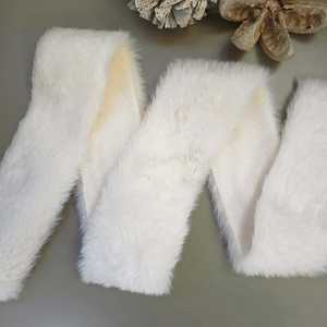 Ruban fausse fourrure - Blanc
