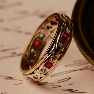 Pre-Owned Vintage 1964 9ct Gold Red & White Spinel Set Band Ring