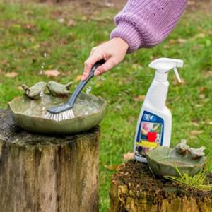Cleaning Liquid for Feeders, Water Dishes and Nest Boxes