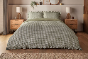 Silentnight Supersoft Gingham Seersucker Ruffle Duvet Set – Sage