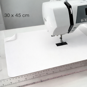 Feuille de glissement teflon pour machine à coudre - 30 x 45 cm