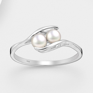 Signature Silver & White Freshwater Pearls Ring