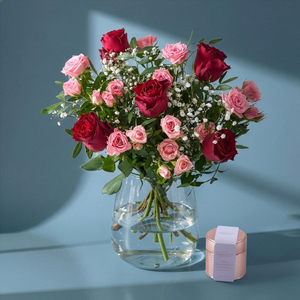 The Red & Pink Rose with Hotel Chocolat Champagne Truffle Tin