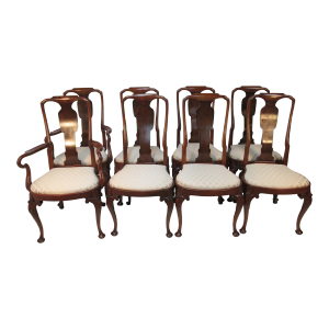 Early 1900s Set of 8 Queen Anne Walnut Chairs by Irving and Casson