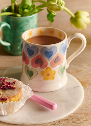 Hearts & Flowers 1/2 Pint Mug