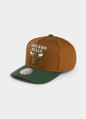 Mitchell & Ness NBA Chicago Bulls Stoop Pro Pinch Snapback Cap