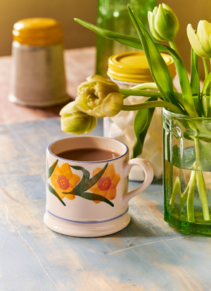 Windblown Daffodils Small Mug