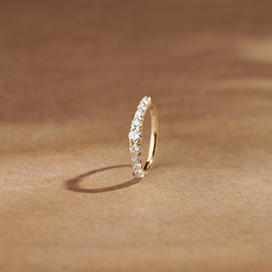Horizon Diamond Ring