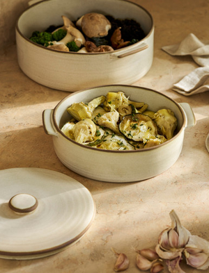 Hurley Casserole Dish With Lid - Stoneware, Natural, Medium