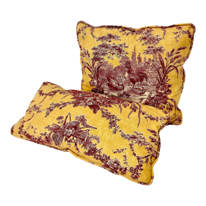Small French Toile Linen Accent Pillows - Set of 2.