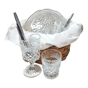 Crystal Starlite Gift Picnic Basket- Set of 14