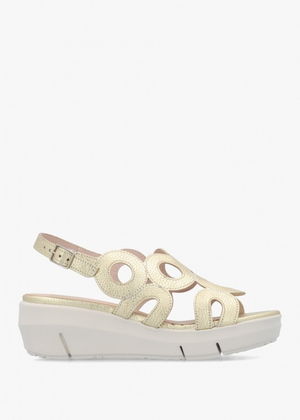 Flynn 82 Platino Leather Low Wedge Sandals