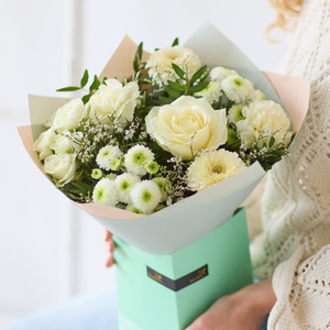 Neutral Flowers in a Gift Box
