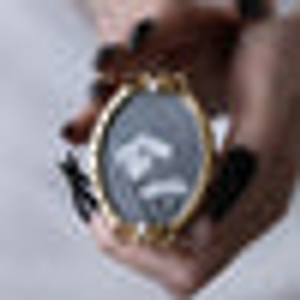 SERPENTINE. Double Serpent Pearl Photo Frame - Gold