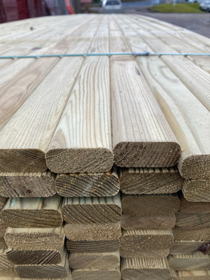 20x45mm Kiln Dried Redwood Dressed R4A Venetian Fence Slat - Green Treated