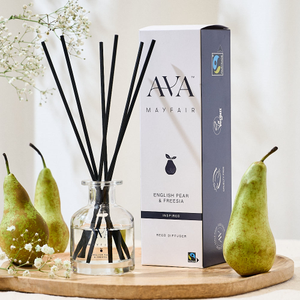 English Pear & Freesia Reed Diffuser