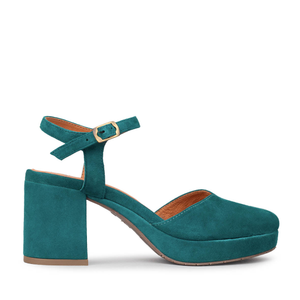 Carol Teal - 38 (UK5)