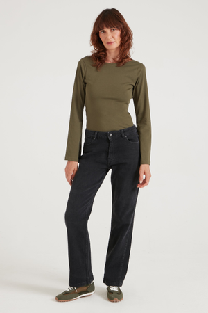 SAMPLE 7015. Rosie in Darkest Hour.