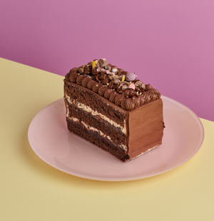 Mini Egg Crunch Cake Slice