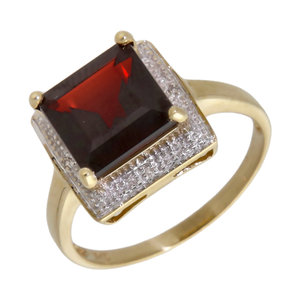 Pre-Owned 9ct Yellow Gold Garnet & Diamond Square Cluster Ring