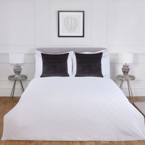 Verve White 3D Chevron Super Soft Duvet Set