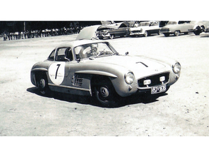 SCX Mercedes-Benz 300 SL Coupe 24hr Le Mans '56 SCXU10568 1:32