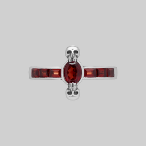 CALVARIA. Skull Set Garnet Ring - Silver - Silver / XSmall