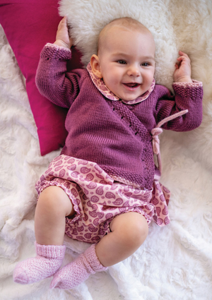Patons Smootthie DK Sweater Set Pattern (5372)