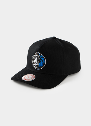 Mitchell & Ness NBA Dallas Mavericks Team Color Pro Pinch PC Snapback Cap