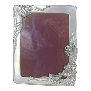 Vintage Pewter Picture Frame 5 X 7 Large Seagull Canada Daffodil Flowers Easel Table Top Photograph Wedding Portrait Rectangular Photo Pf234