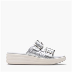 Clarks Womens Drift Buckle D-Fit Sandals Silver