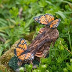 Monarch Butterflies on Woodland Log Polystone