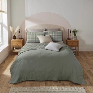 Silentnight Summer Breeze Seersucker Coverless Duvet and Pillowcase Set 2.5 Tog - Sage & Gingham King Size 220x230cm