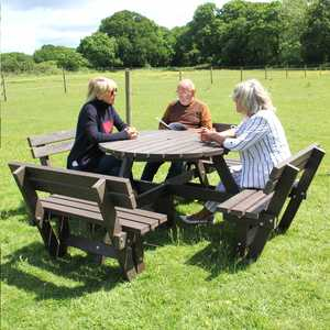 Round Picnic Table w Backs  - 2450 x 2450 - Black