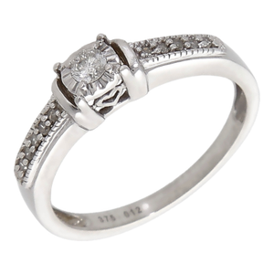 Pre-Owned 9ct Gold 0.12ct Diamond Solitaire & Shoulders Ring