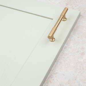 Light Brushed Brass Reeded End Bar Handles & Matching Knobs - 96mm Handle