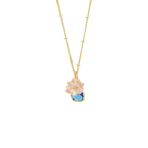 Collier pendentif Nymphéa rose et pierre ronde bleue