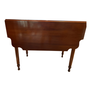 Early 19th Century Cherry Drop-Leaf Table