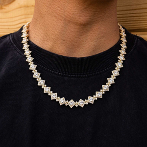 Cloister Link Chain in Yellow Gold
