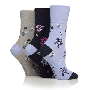 RHS Women's 3 pair gentle grip socks - blue floral
