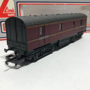 Lima 305358 LMS Crimson Bogie Parcels Coach Boxed