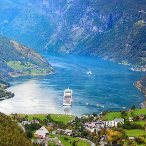 Highlights of Norways Fjords & Cities