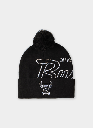 Mitchell & Ness NBA Chicago Bulls Script Burst Pom Beanie