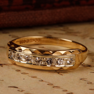 Pre-Owned Vintage 1983 9ct Gold Spinel Eternity Ring